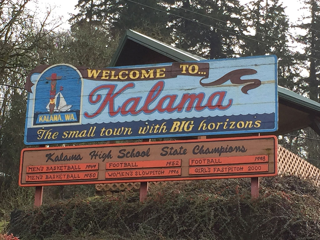Kalama Welcome Sign